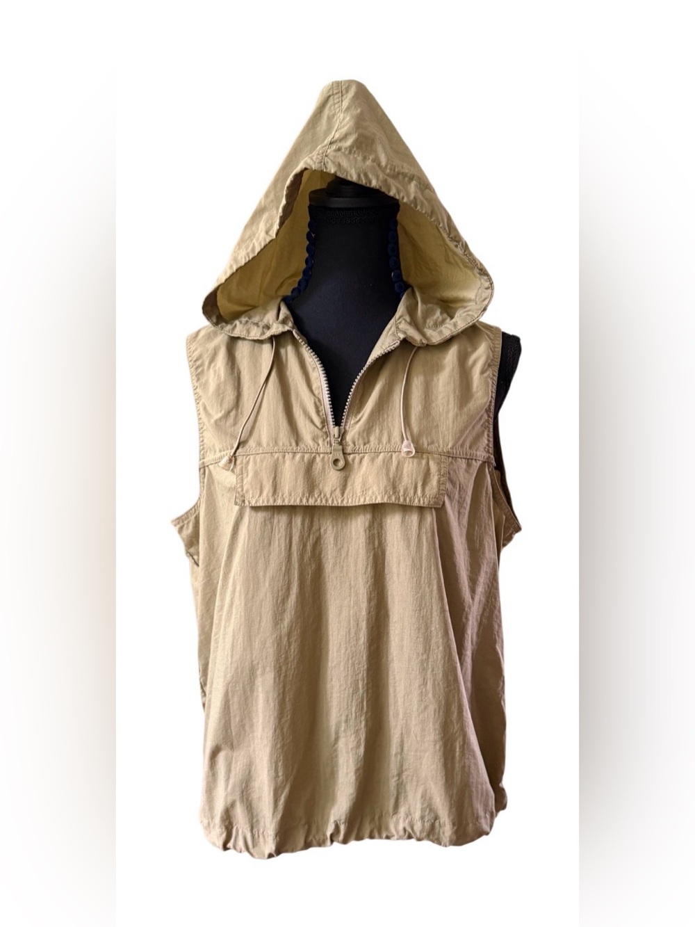 Jones Wear Sleeveless Hooded Windbreaker Vest in Green Beige